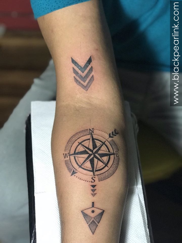 Crisp Looking Compass and Arrow Tattoo