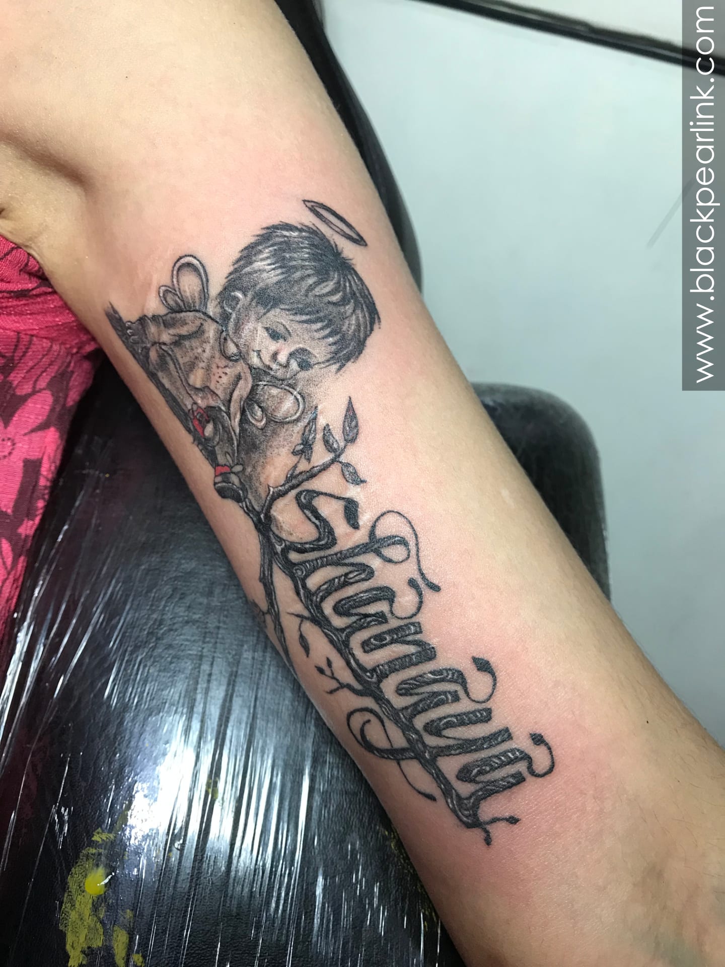 Tennessee Tattoo Artist Is Offering Free Cover Ups Of Racist Tattoos -  Narcity