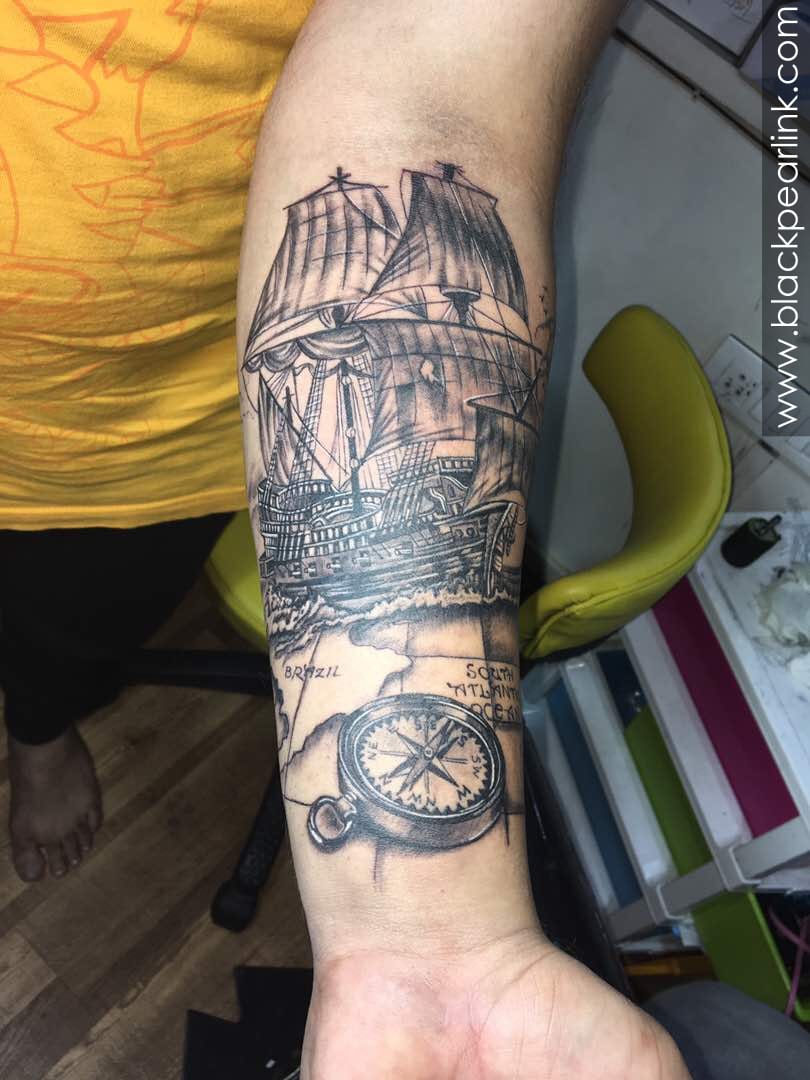 Tattoo uploaded by Joe Park • Ship and compass tattoo by Kiljun #Kiljun  #SeoulInkTattoo #Seoul #Korea #Seoultattoo #Seoultattooartist  #Seoultattooshop #compass #ship #map #ocean #travel #realism #hyperrealism  #blackandgrey • Tattoodo
