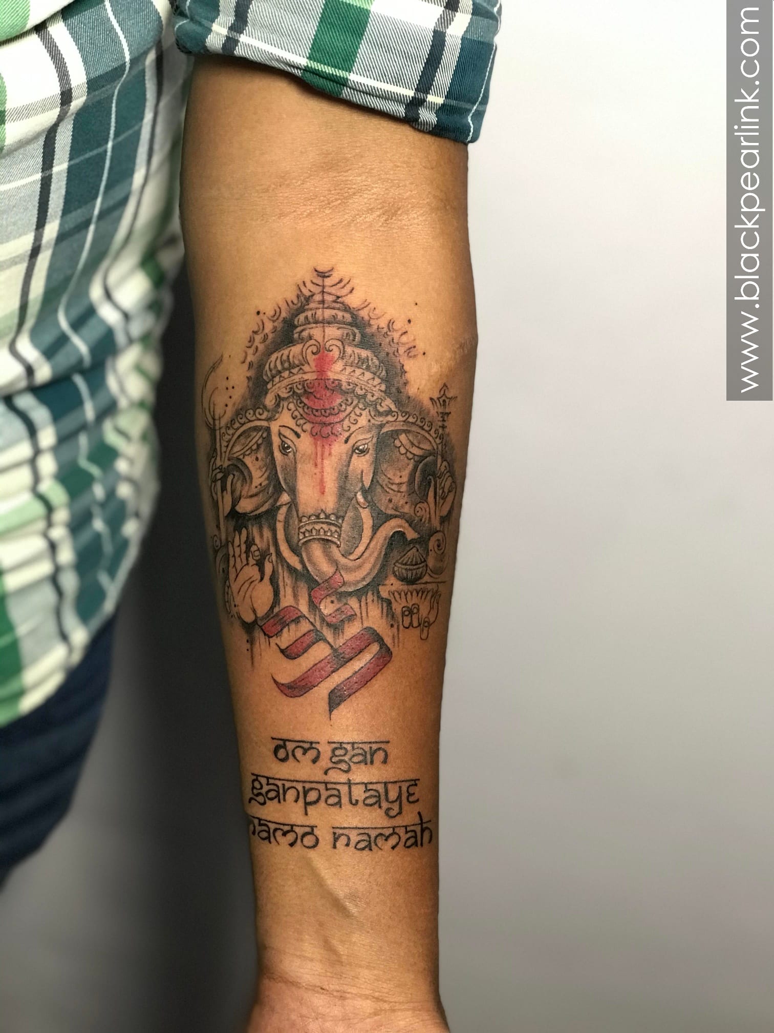 Aggregate more than 181 ganesh tattoo studio latest